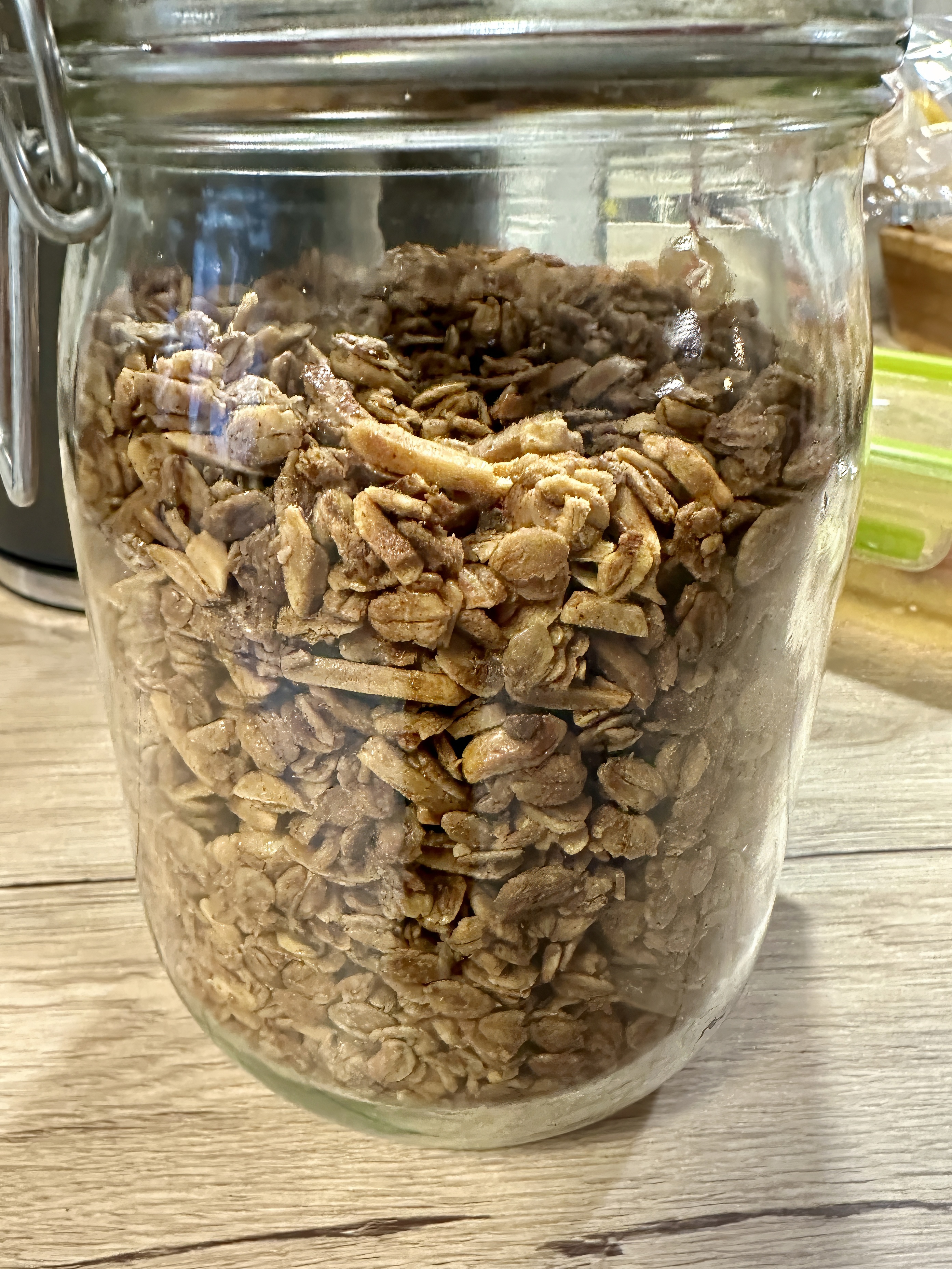 <i>Vanille-Mandel-</i><i>Granola</i>